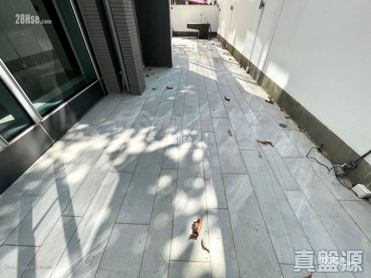 傲泷 售盘 3 房 , 3 浴室 1,077 平方尺