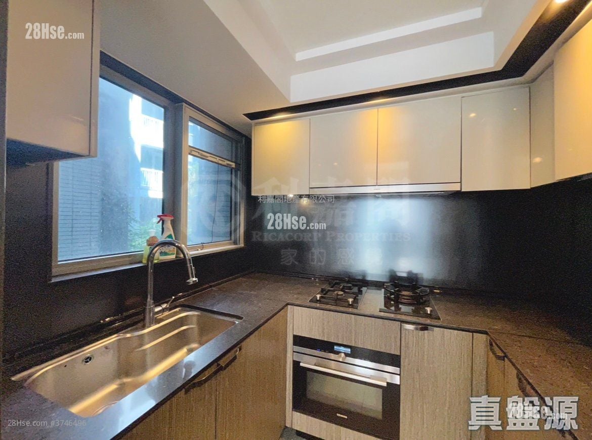 傲泷 售盘 3 房 , 3 浴室 1,077 平方尺