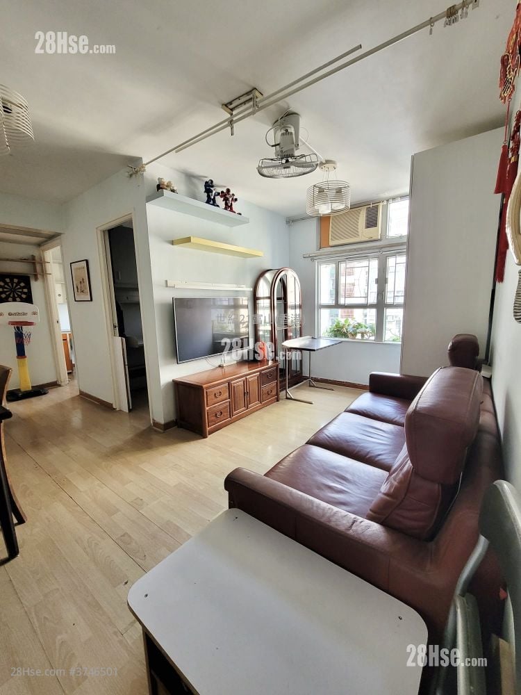 盈福苑 售盘 3 房 , 1 浴室 559 平方尺