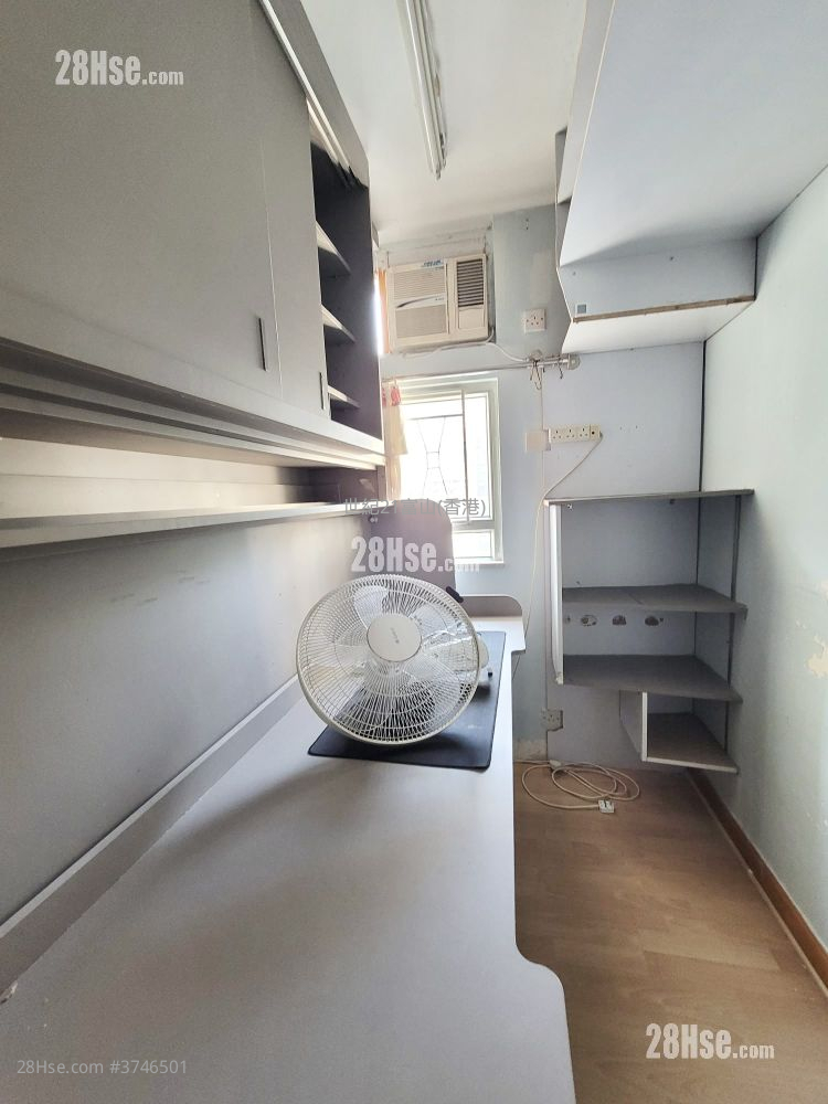 盈福苑 售盘 3 房 , 1 浴室 559 平方尺