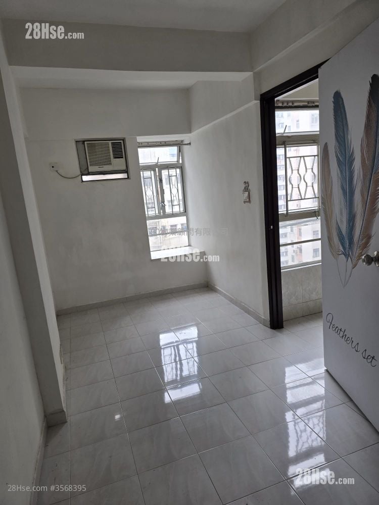 Tung Wai Garden Sell 314 ft²