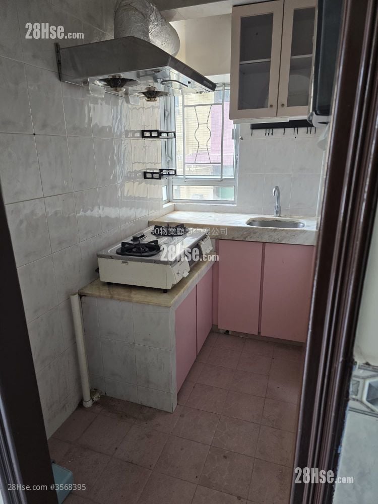 Tung Wai Garden Sell 314 ft²