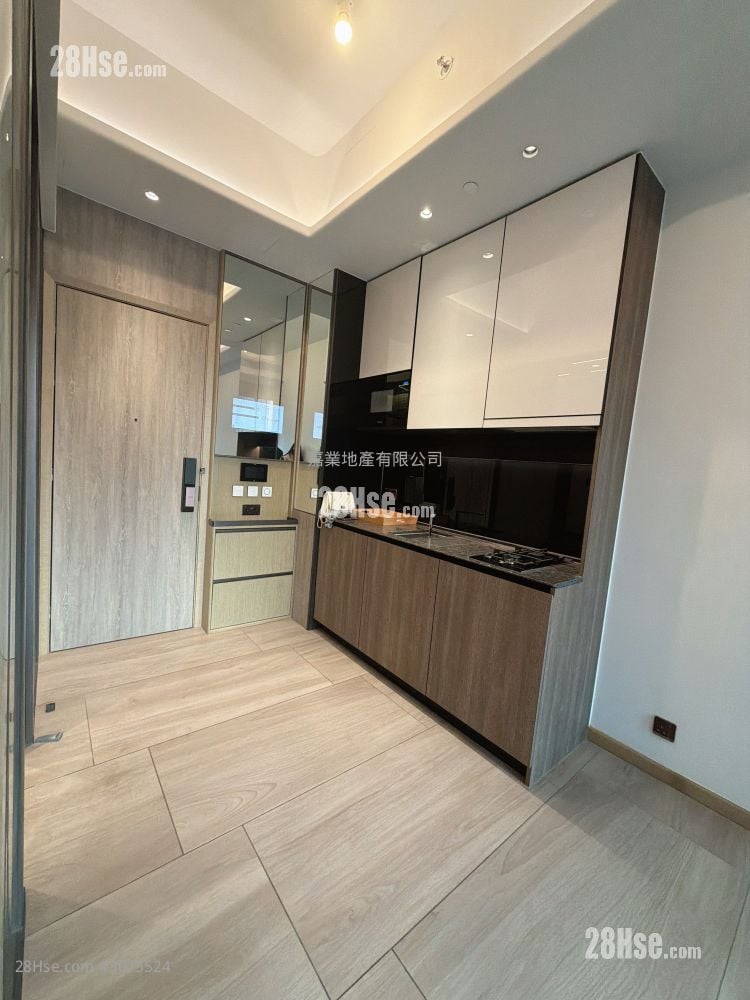 Two Artlane Rental Studio 196 ft²