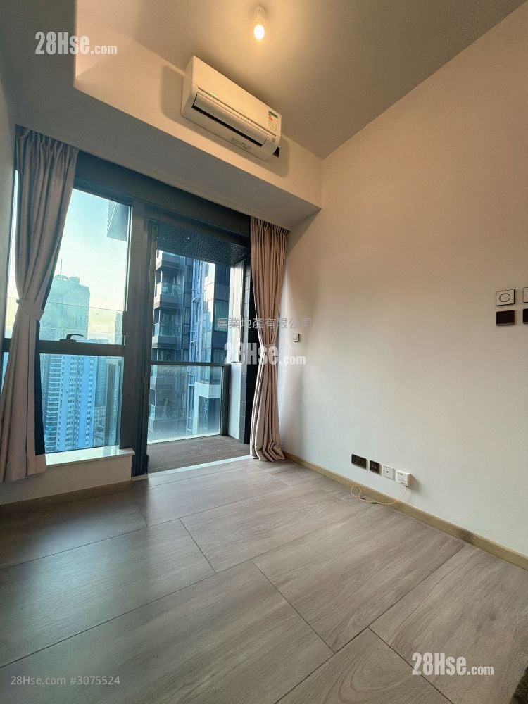 Two Artlane Rental Studio 196 ft²
