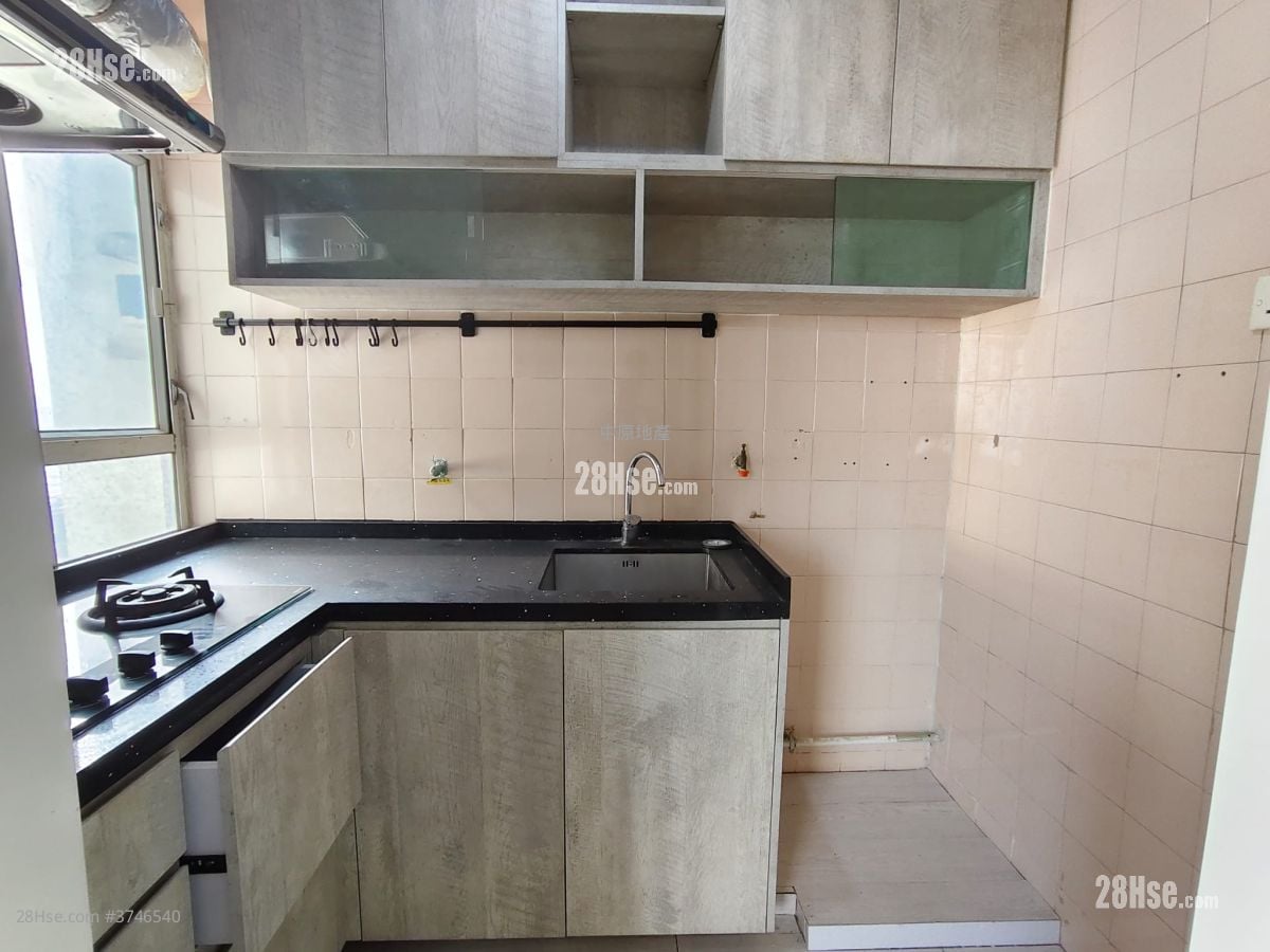 翠竹花園 售盤 3 房 , 1 浴室 592 平方呎