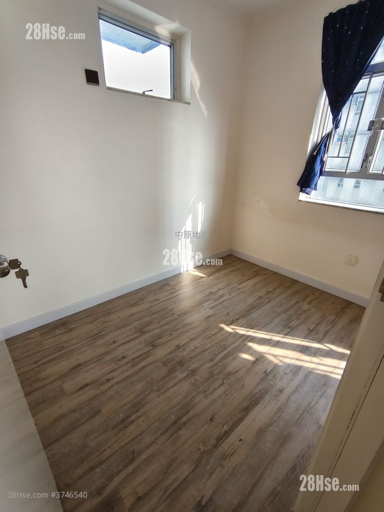 翠竹花園 售盤 3 房 , 1 浴室 592 平方呎