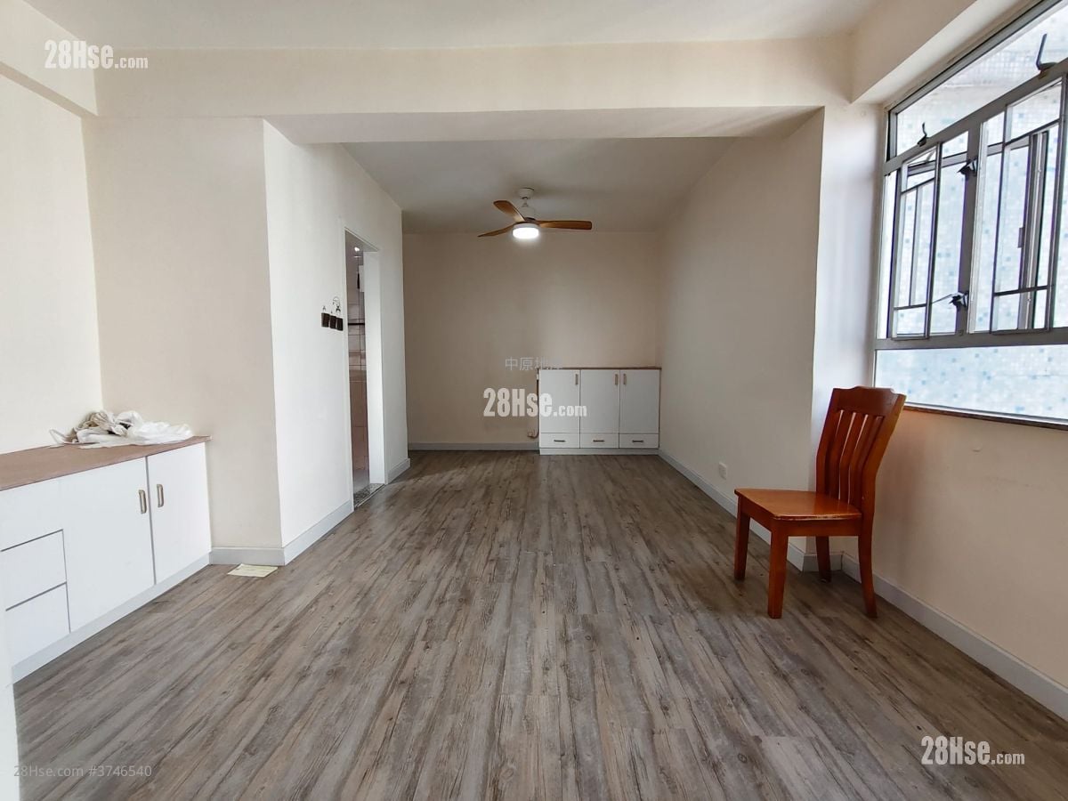 翠竹花園 售盤 3 房 , 1 浴室 592 平方呎