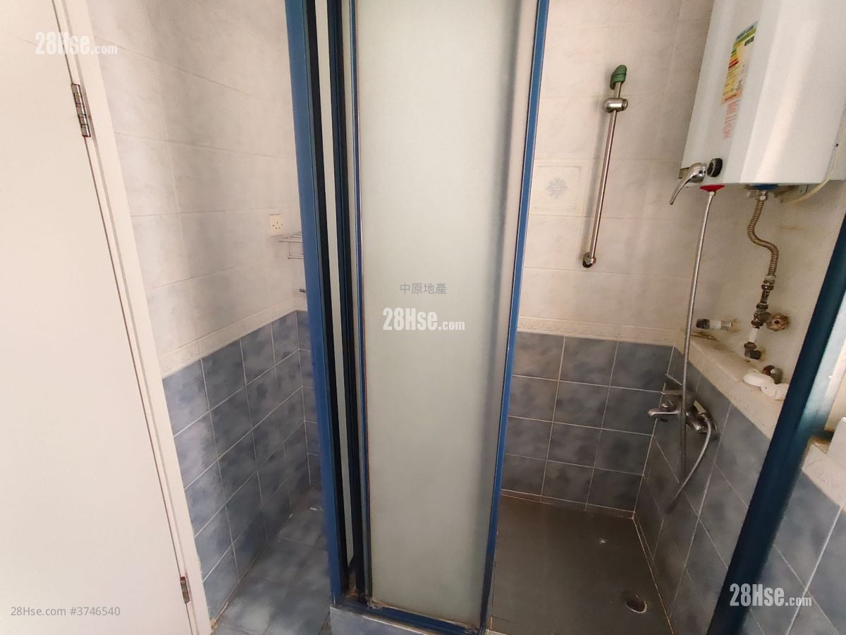 翠竹花園 售盤 3 房 , 1 浴室 592 平方呎