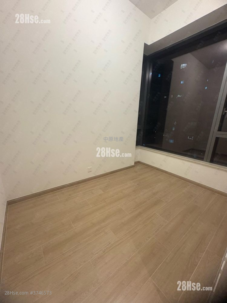 朗天峰 售盘 2 房 377 平方尺