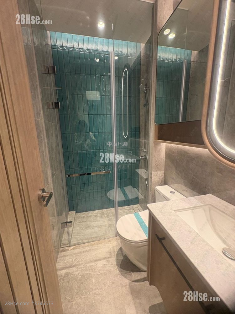 朗天峰 售盘 2 房 377 平方尺