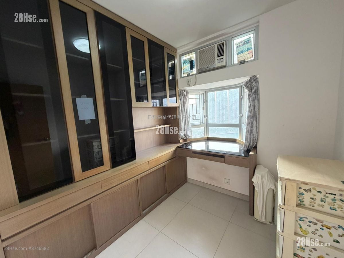 海濱花園 售盤 3 房 , 2 浴室 665 平方呎