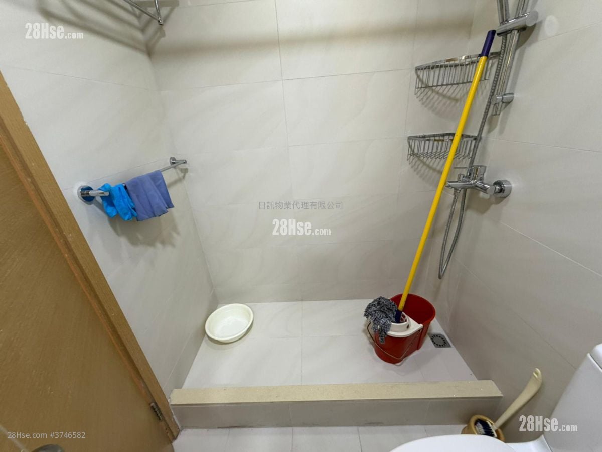 海濱花園 售盤 3 房 , 2 浴室 665 平方呎