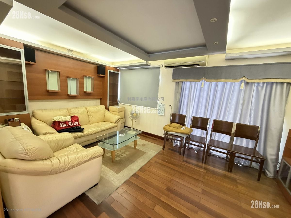 锦绣花园 售盘 3 房 950 平方尺