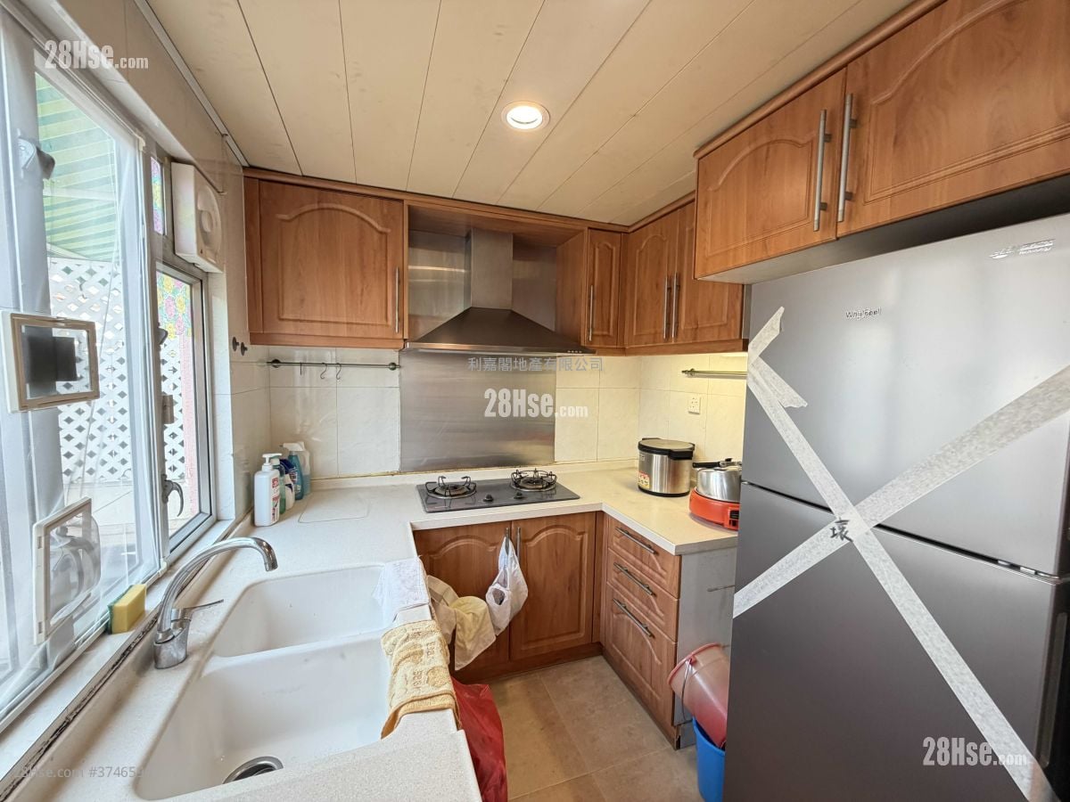 锦绣花园 售盘 3 房 950 平方尺