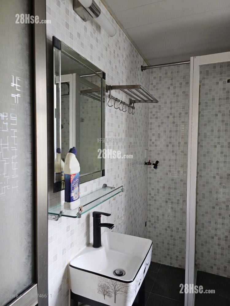 Chi Lok Fa Yuen Sell 2 Bedrooms 449 ft²