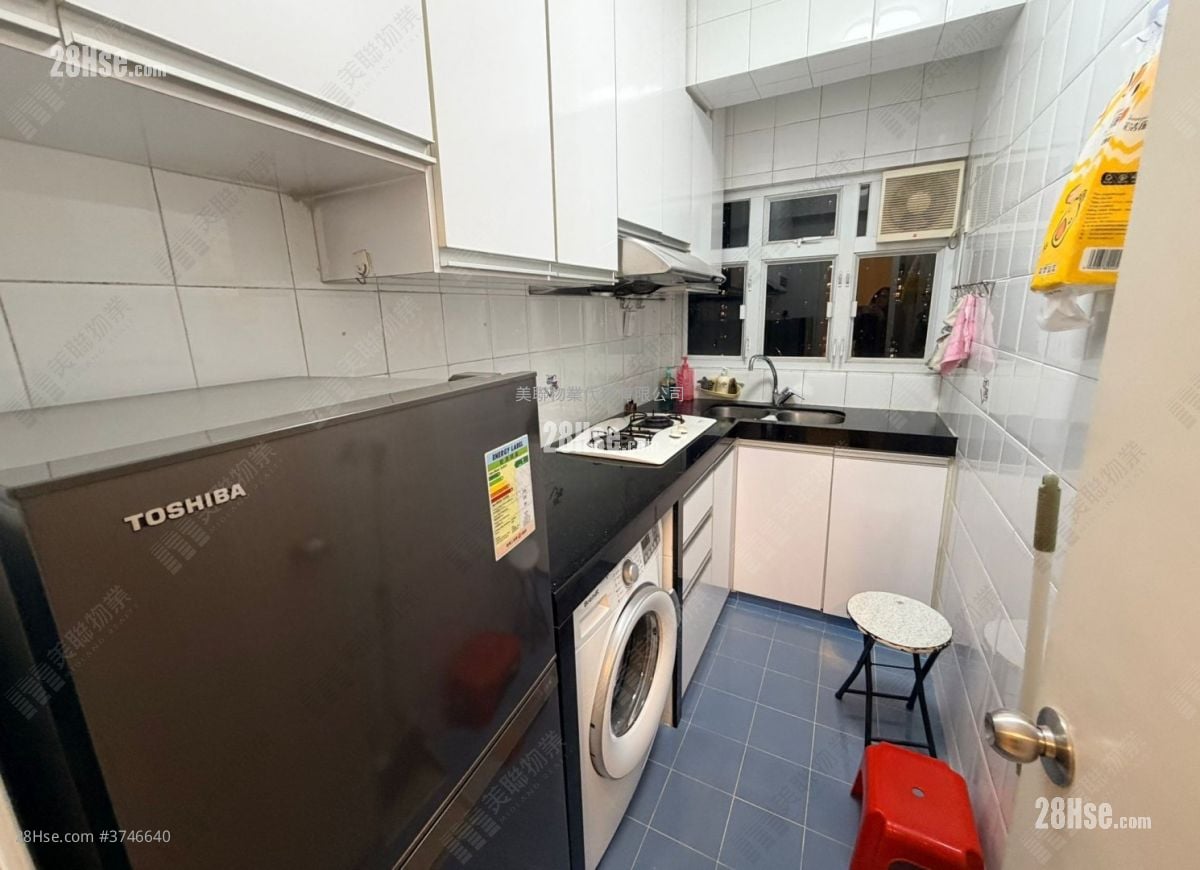 豪辉花园 售盘 3 房 437 平方尺