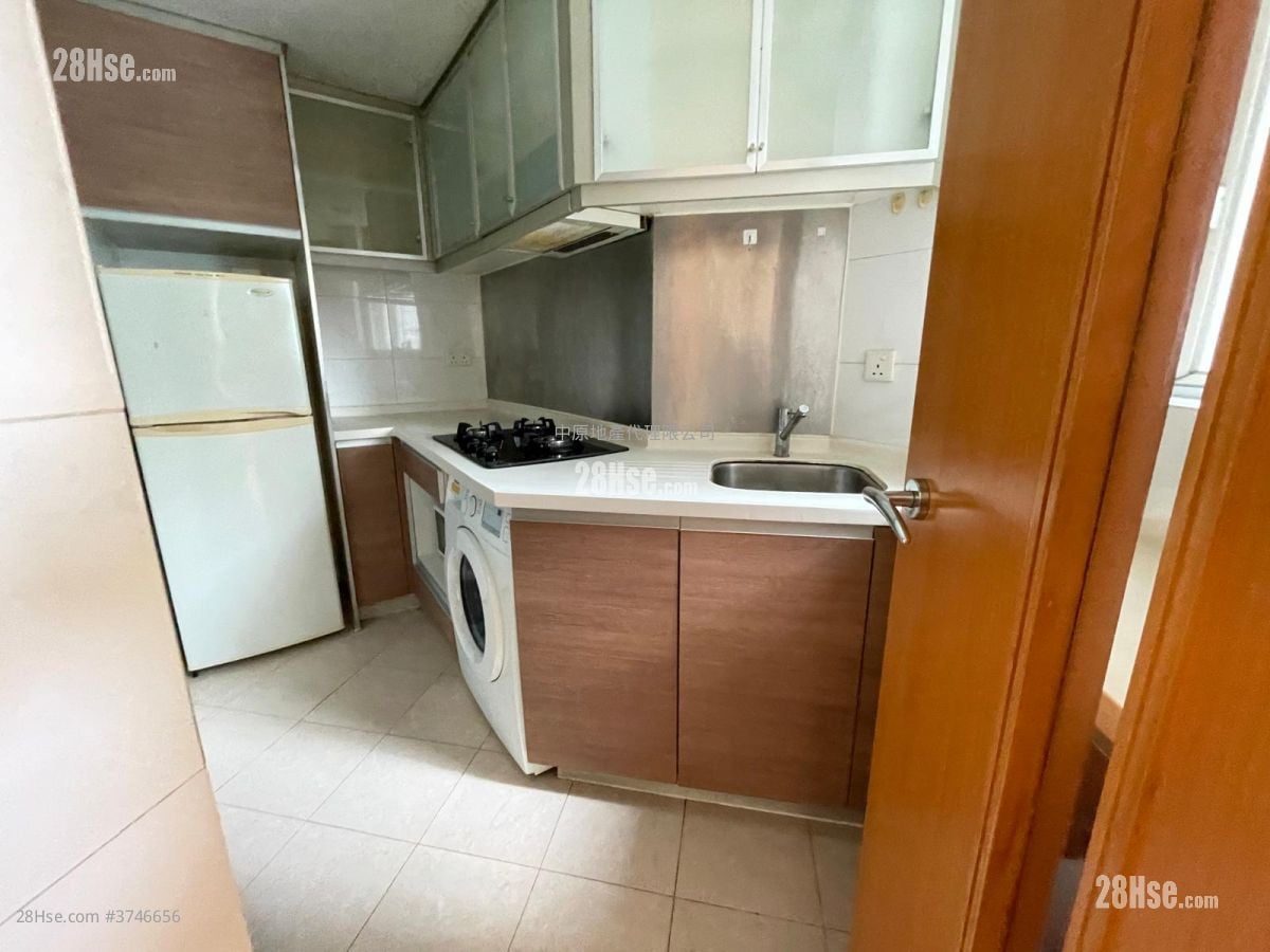 Indihome Sell 1 Bedroom , 1 Bathroom 312 ft²