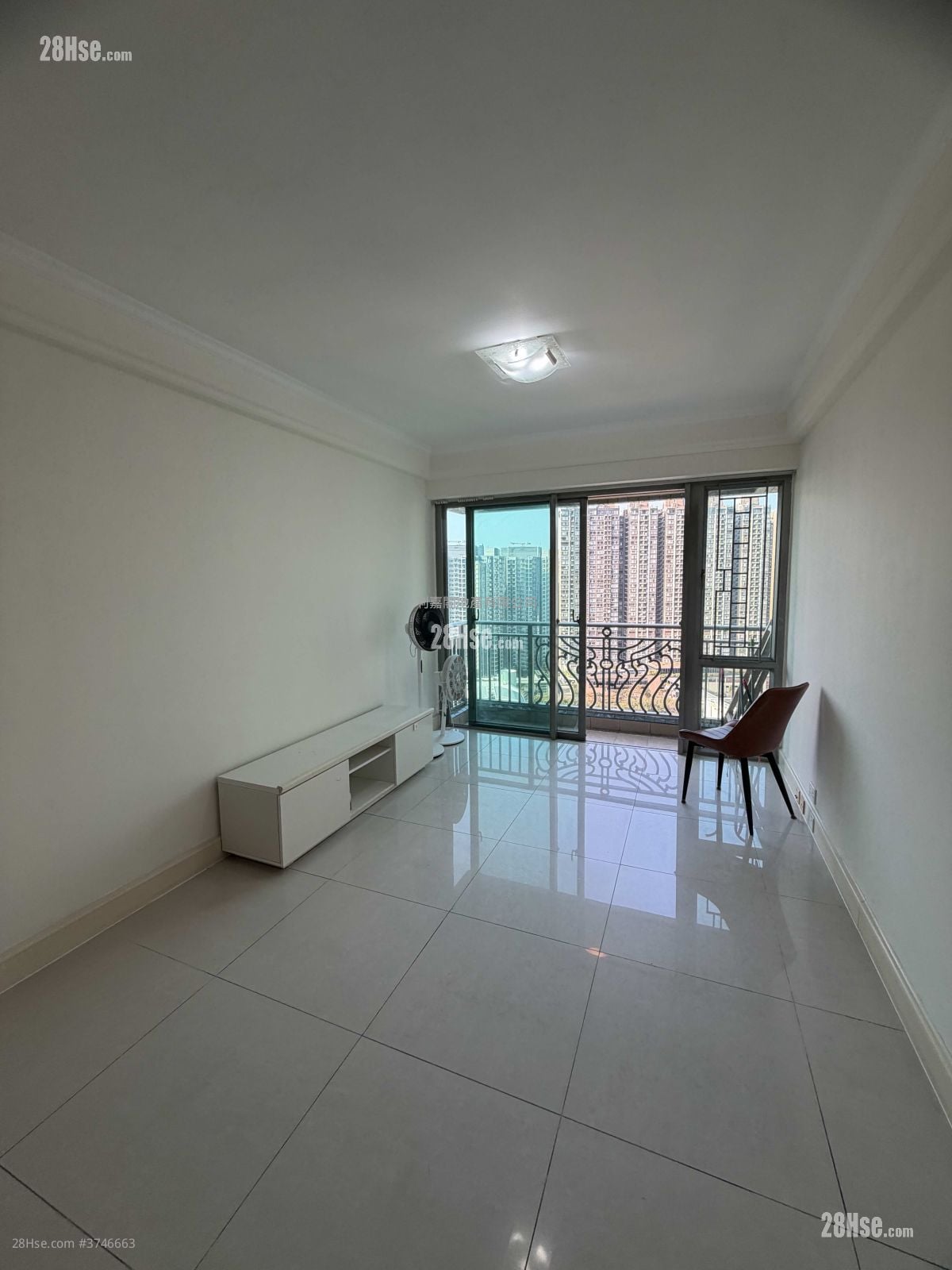 映湾园 售盘 3 房 749 平方尺