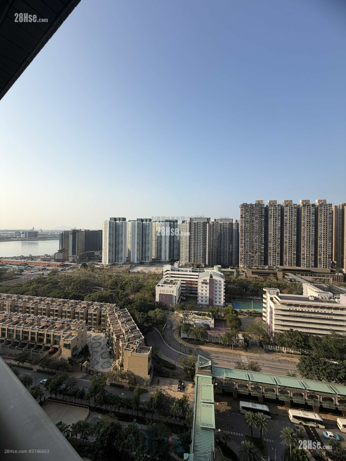 映湾园 售盘 3 房 749 平方尺