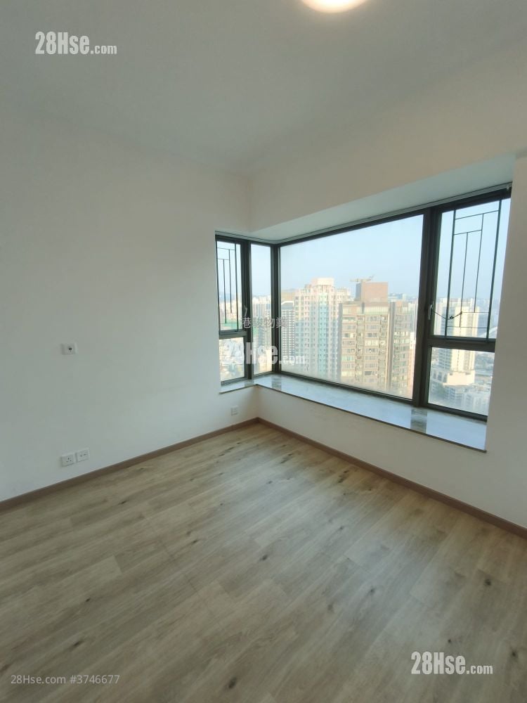 The Bloomsville Sell 3 Bedrooms , 2 Bathrooms 704 ft²