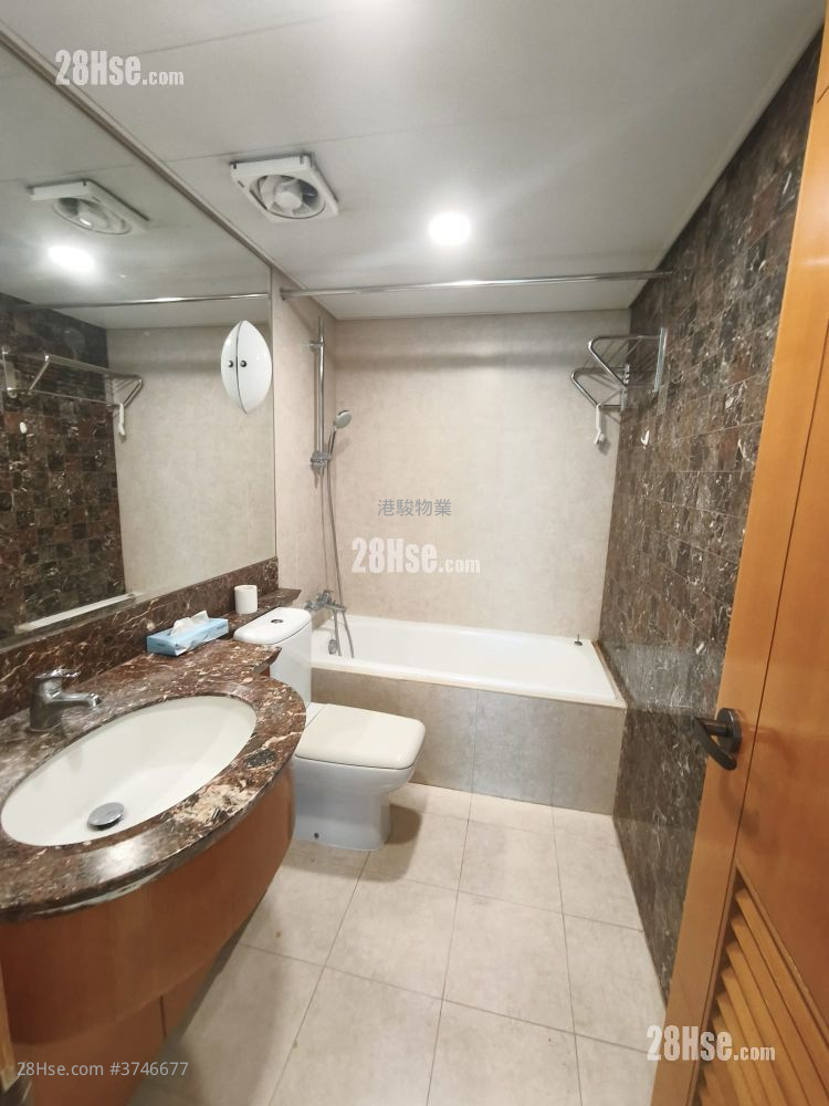 The Bloomsville Sell 3 Bedrooms , 2 Bathrooms 704 ft²