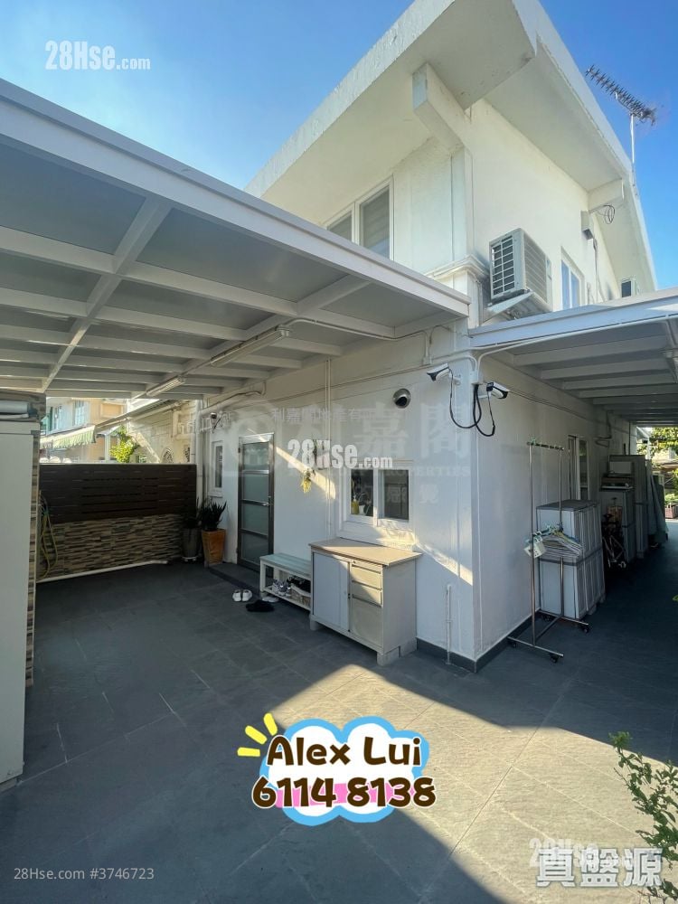 Fairview Park Sell 3 Bedrooms , 2 Bathrooms 1,035 ft²