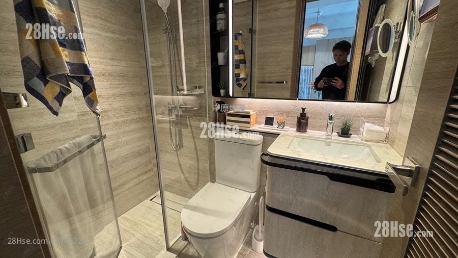 High Park Sell 1 Bedroom 329 ft²