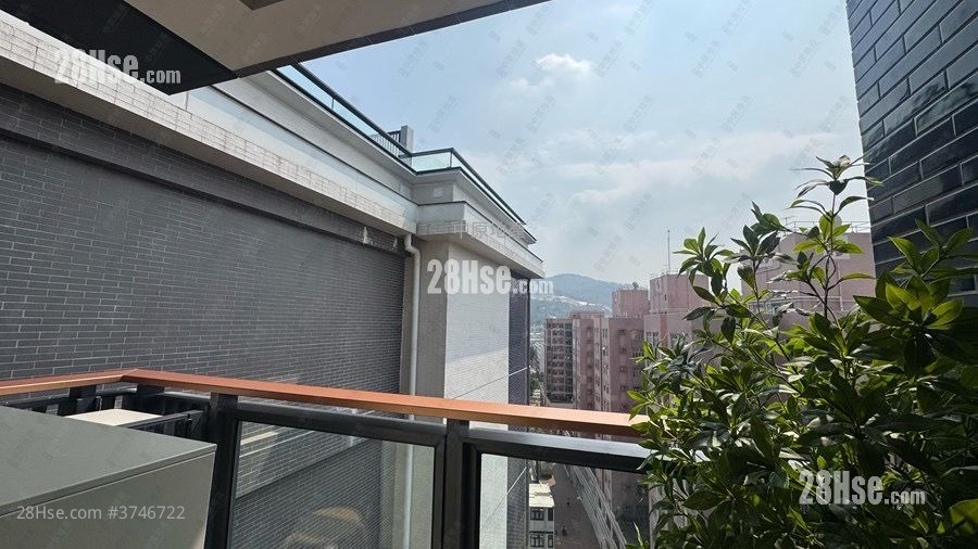 High Park Sell 1 Bedroom 329 ft²