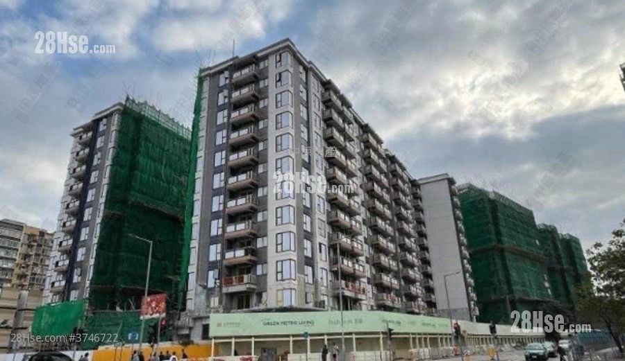 High Park Sell 1 Bedroom 329 ft²