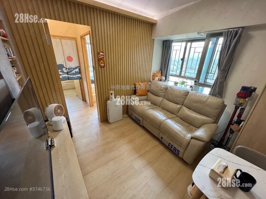 Yoho Town Sell 2 Bedrooms , 1 Bathroom 393 ft²