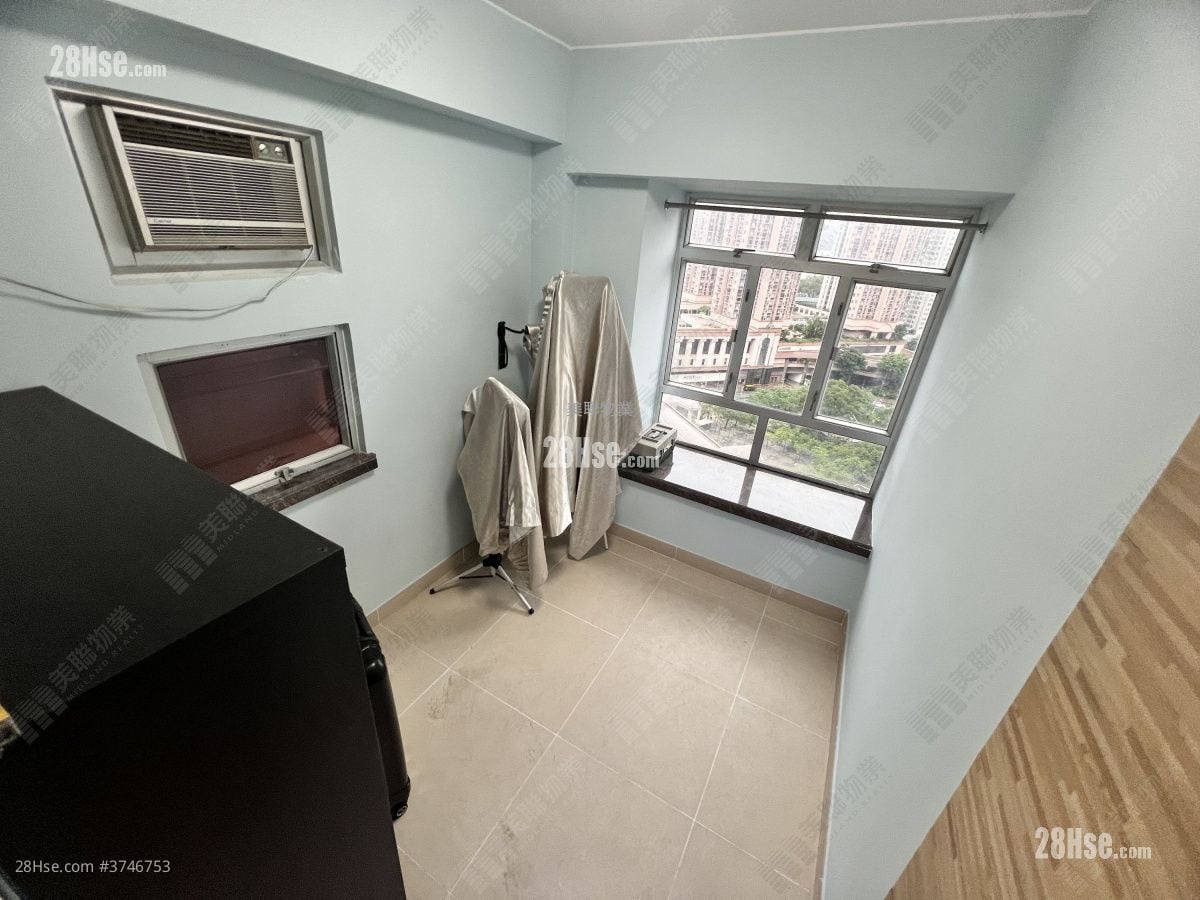 新港城 售盘 2 房 , 1 浴室 337 平方尺