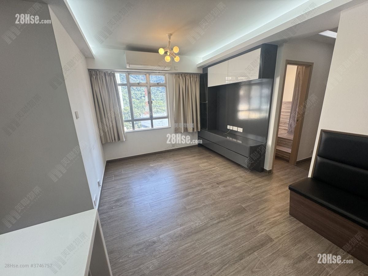 Sunshine City Sell 3 Bedrooms , 1 Bathroom 568 ft²