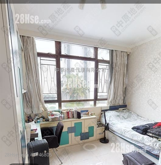 Greenwood Terrace Sell 3 Bedrooms 1,692 ft²