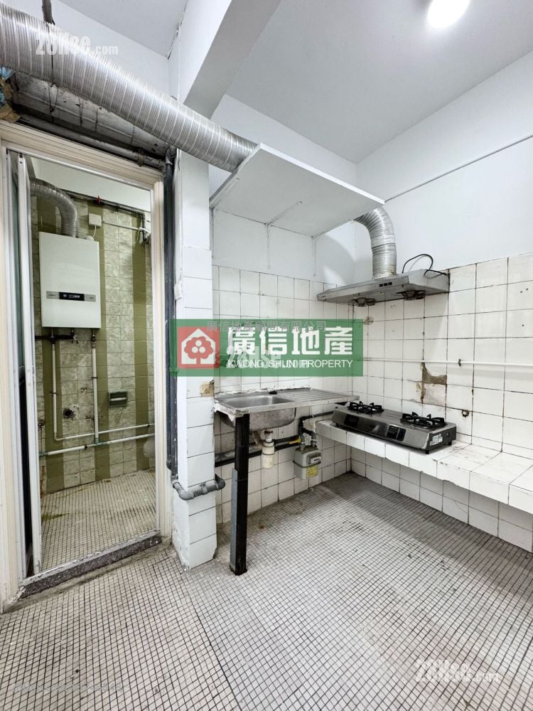 顺景大厦 售盘 2 房 , 1 浴室 345 平方尺