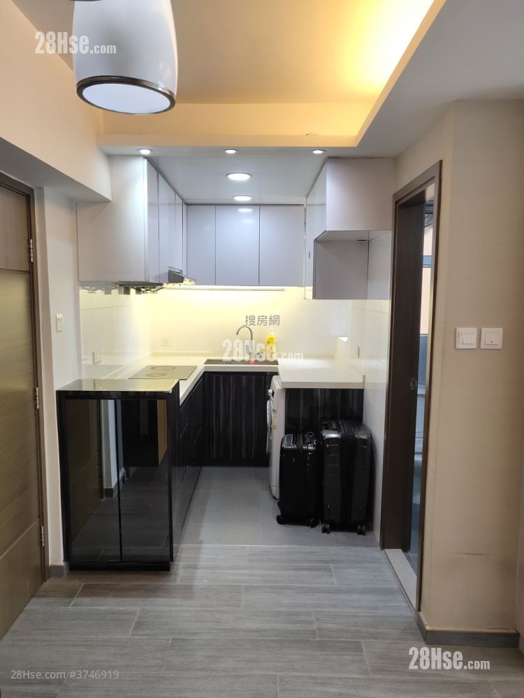 Hong Sing Garden Rental 2 Bedrooms , 1 Bathroom 450 ft²