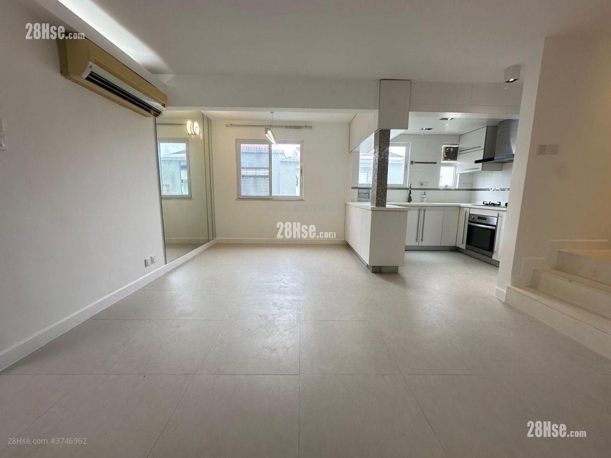 Fairview Park Sell 3 Bedrooms 1,035 ft²