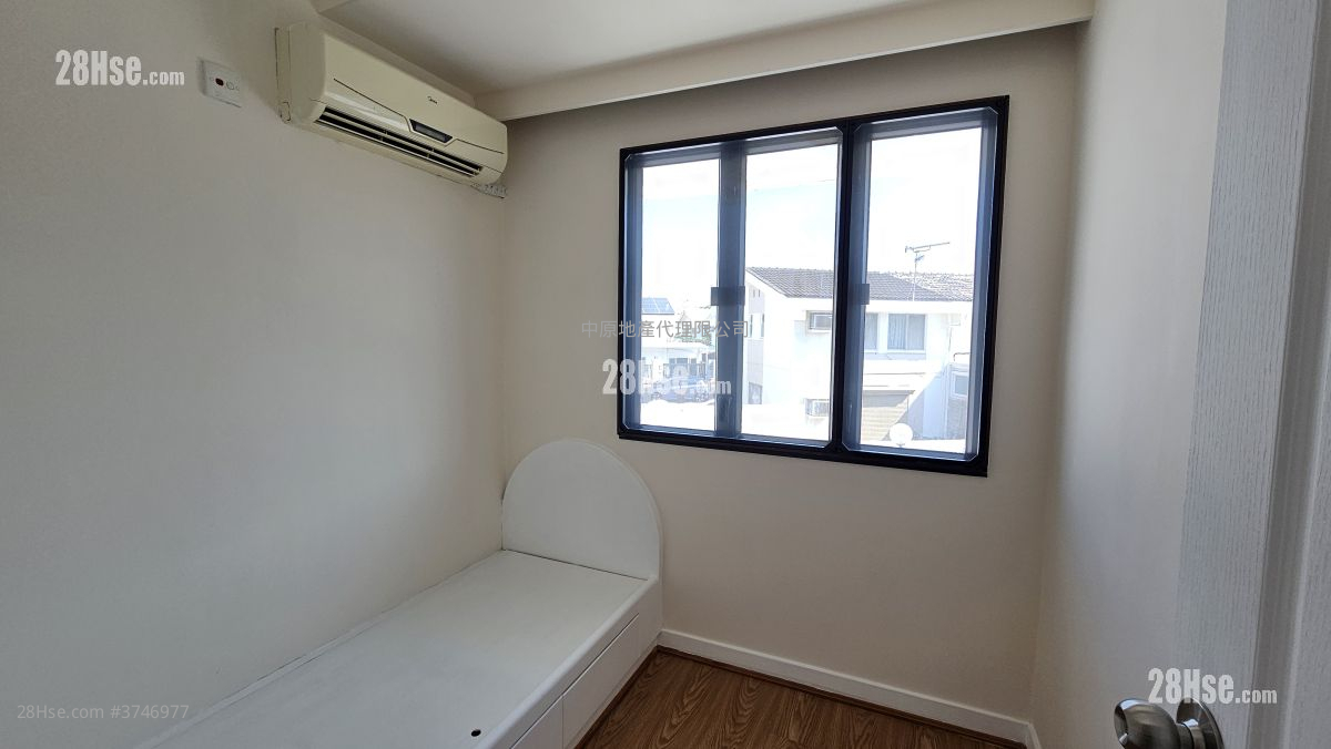 錦繡花園 租盤 3 房 , 2 浴室 1,035 平方呎