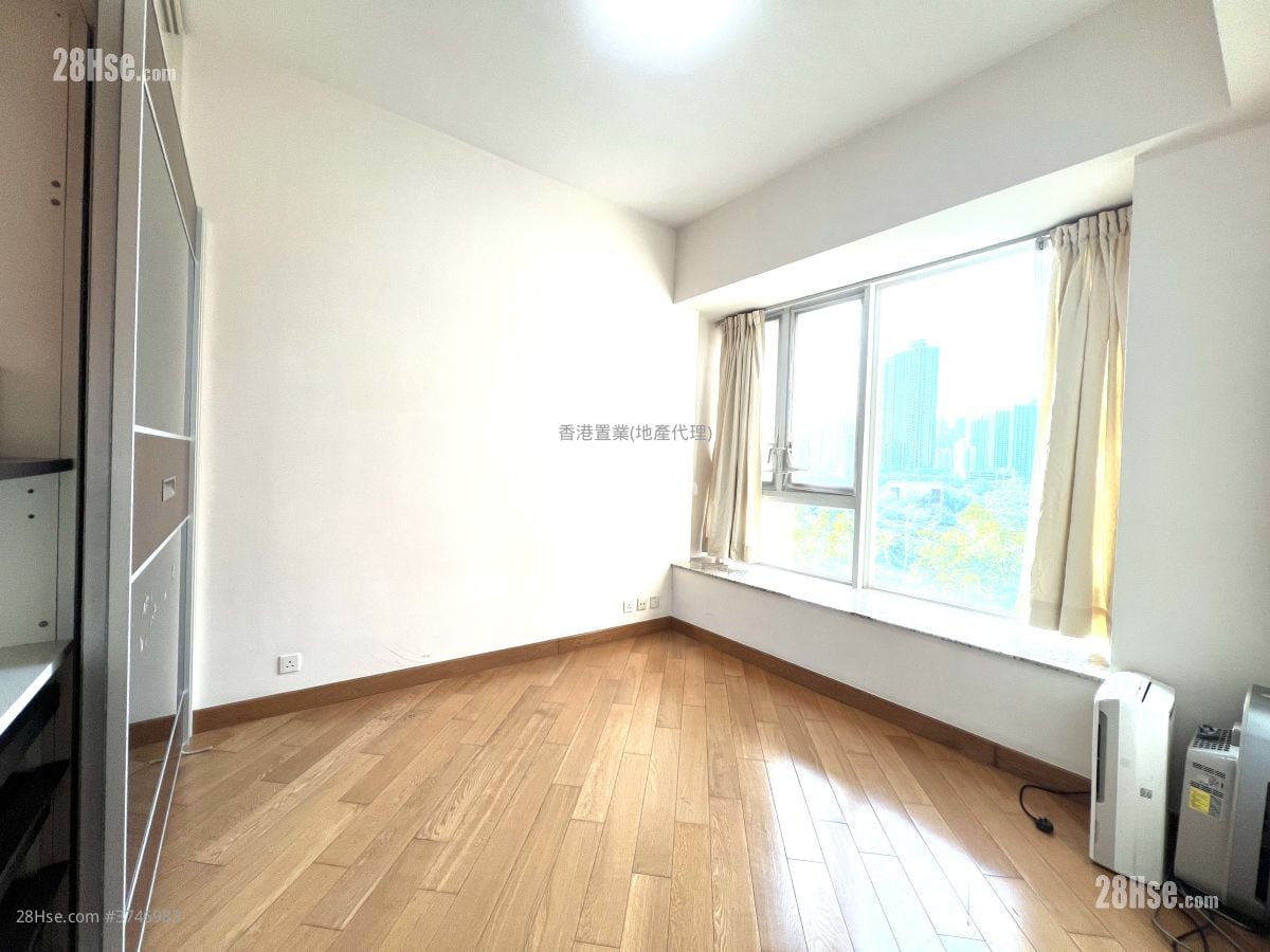 Harbour Green Sell 3 Bedrooms , 2 Bathrooms 846 ft²