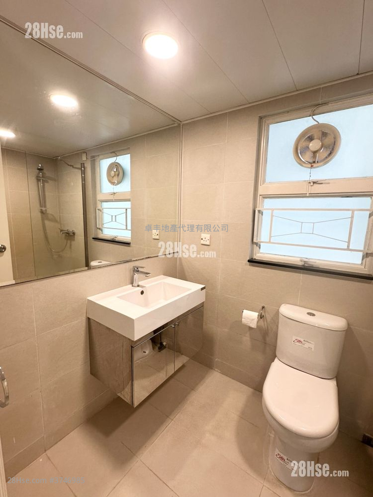 高雲臺 租盤 3 房 , 2 浴室 763 平方呎