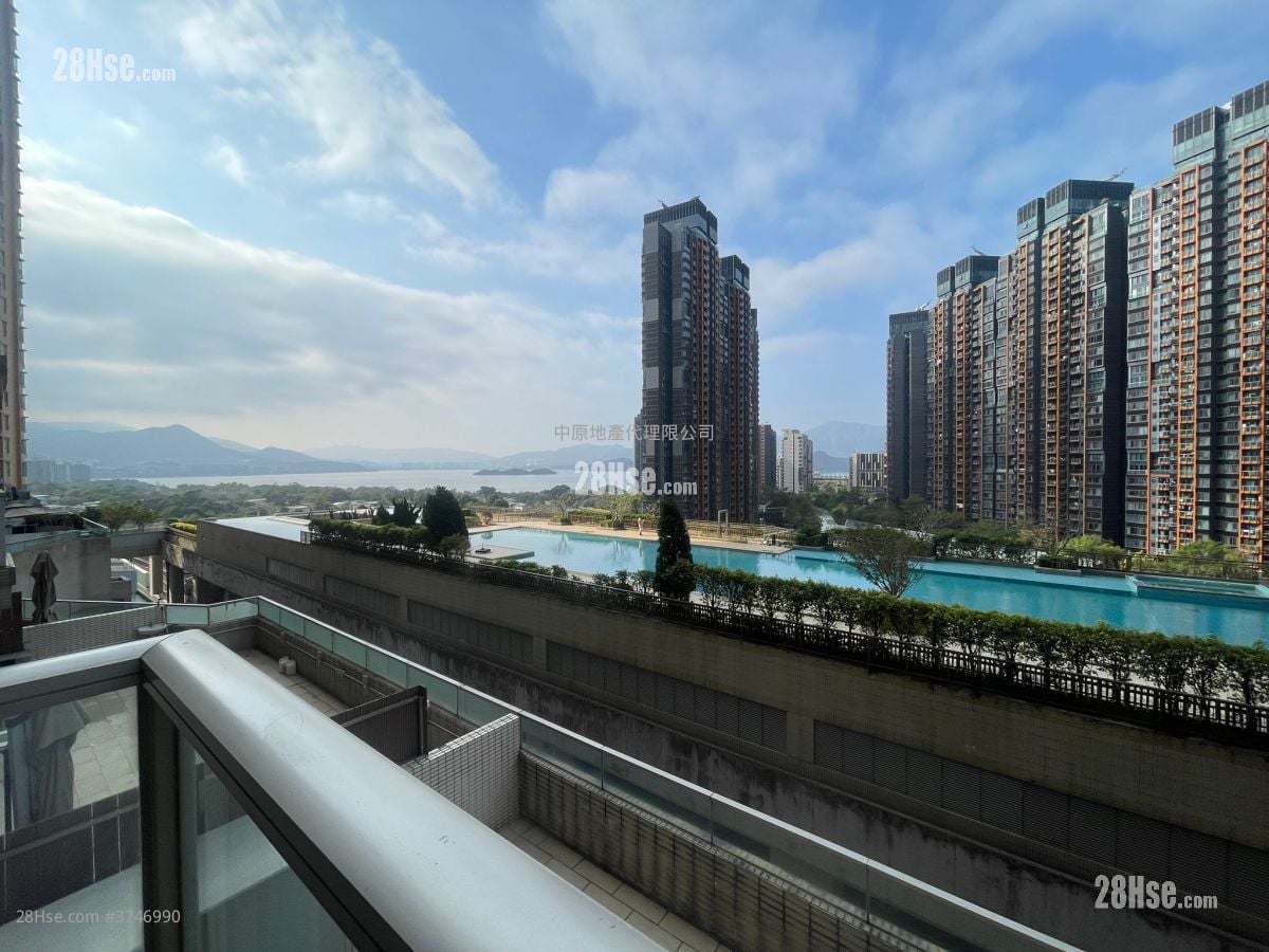 银湖天峰 售盘 2 房 , 3 浴室 550 平方尺