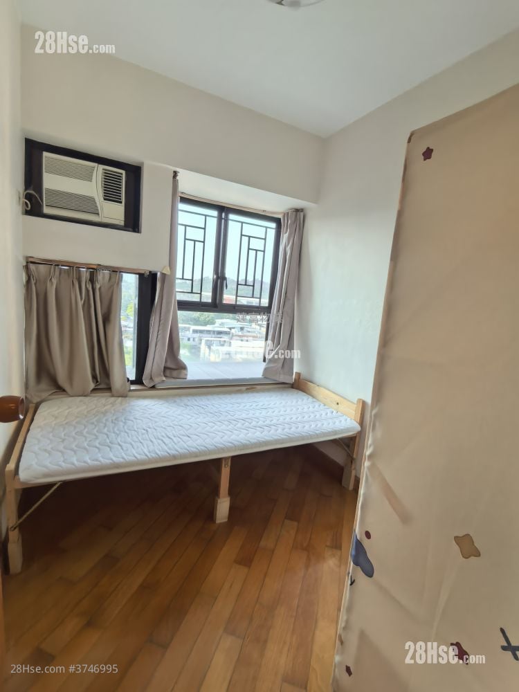 Villa By The Park Sell 2 Bedrooms , 1 Bathroom 428 ft²