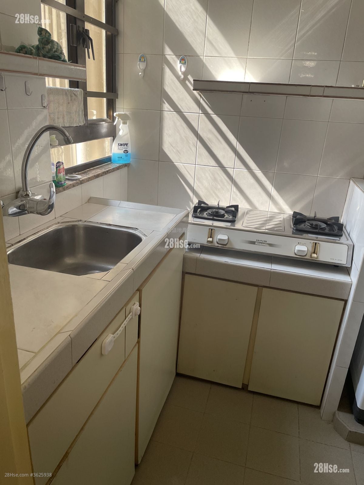 新华大厦 租盘 2 房 , 1 浴室 406 平方尺