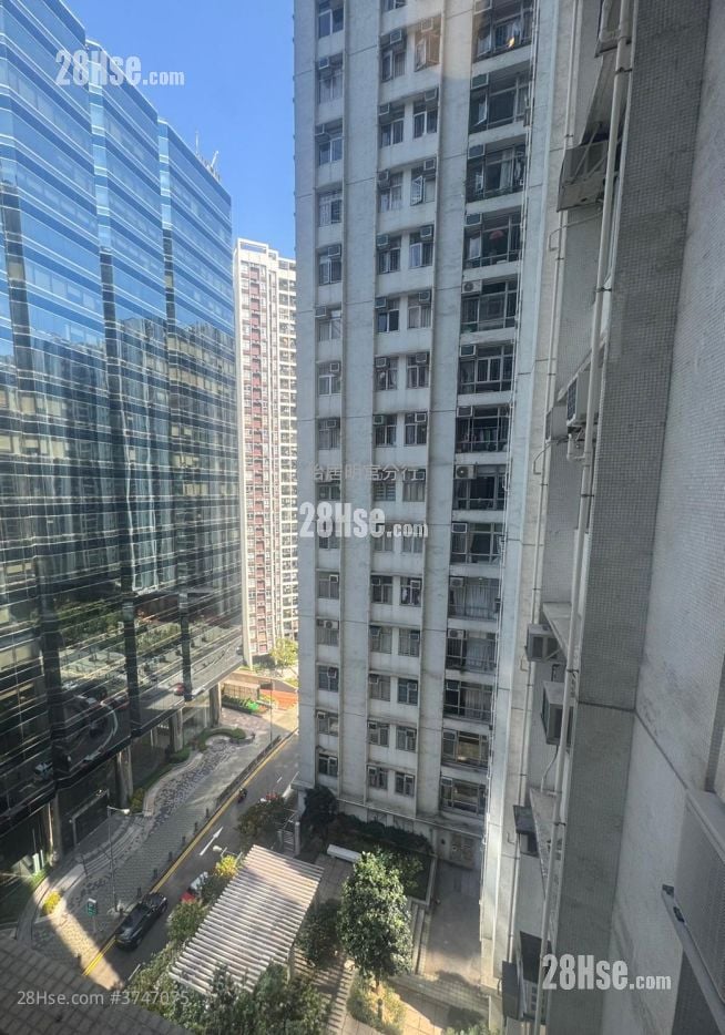 Taikoo Shing Sell 3 Bedrooms , 2 Bathrooms 760 ft²
