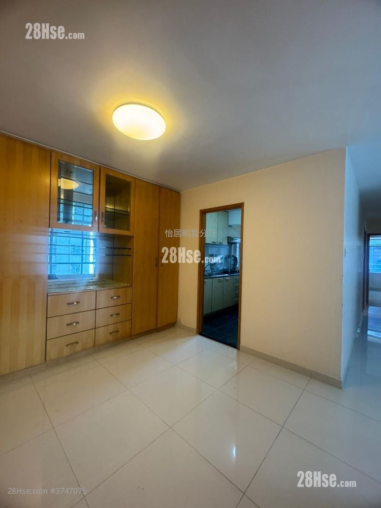 Taikoo Shing Sell 3 Bedrooms , 2 Bathrooms 760 ft²