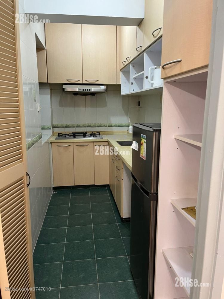 禮信大廈 租盤 2 房 , 1 浴室 556 平方呎