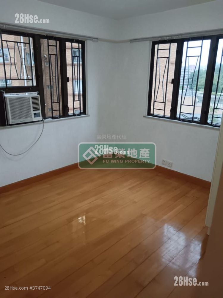 公爵阁 售盘 3 房 , 2 浴室 989 平方尺