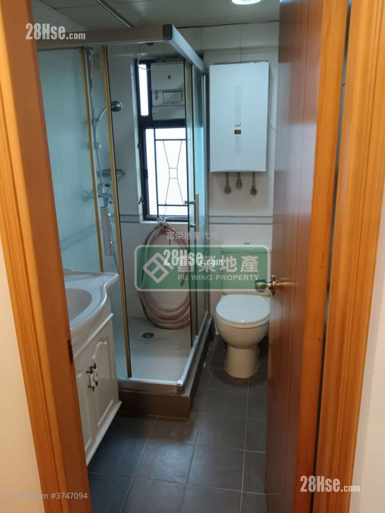 公爵阁 售盘 3 房 , 2 浴室 989 平方尺