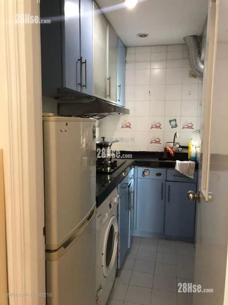 Jadeview Court Sell 2 Bedrooms , 1 Bathroom 330 ft²