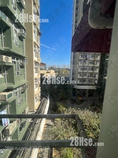 Ping Yan Court Sell 2 Bedrooms 447 ft²