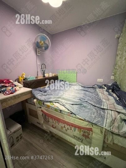 Ping Yan Court Sell 2 Bedrooms 447 ft²